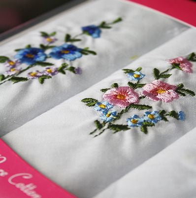 LADIES BOXED HANKIES LBC174