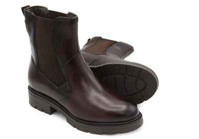 DUBARRY 1984 CADINE-BROWN