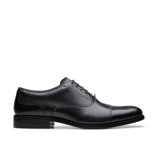 CLARKS CRAFT JAMES CAP-BLACK LEATHER SOLE