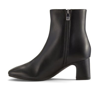 CLARKS FERNIE ZIP-BLACK