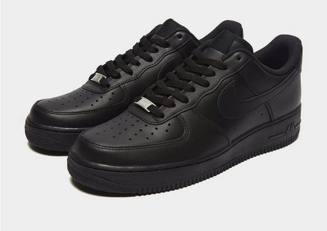 NIKE AIRFORCE ONE -BLACK SIZES 3-7.5