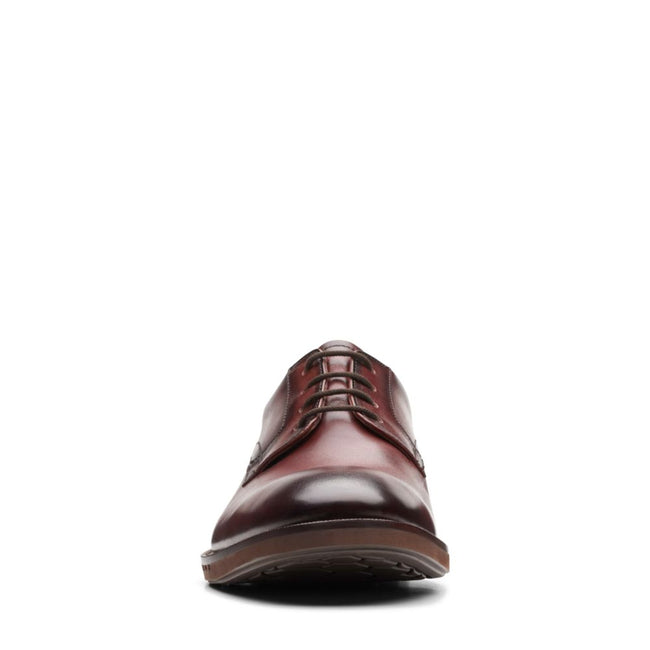 UN HUGH-BROWN